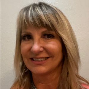 Meet your Posher, Dawn